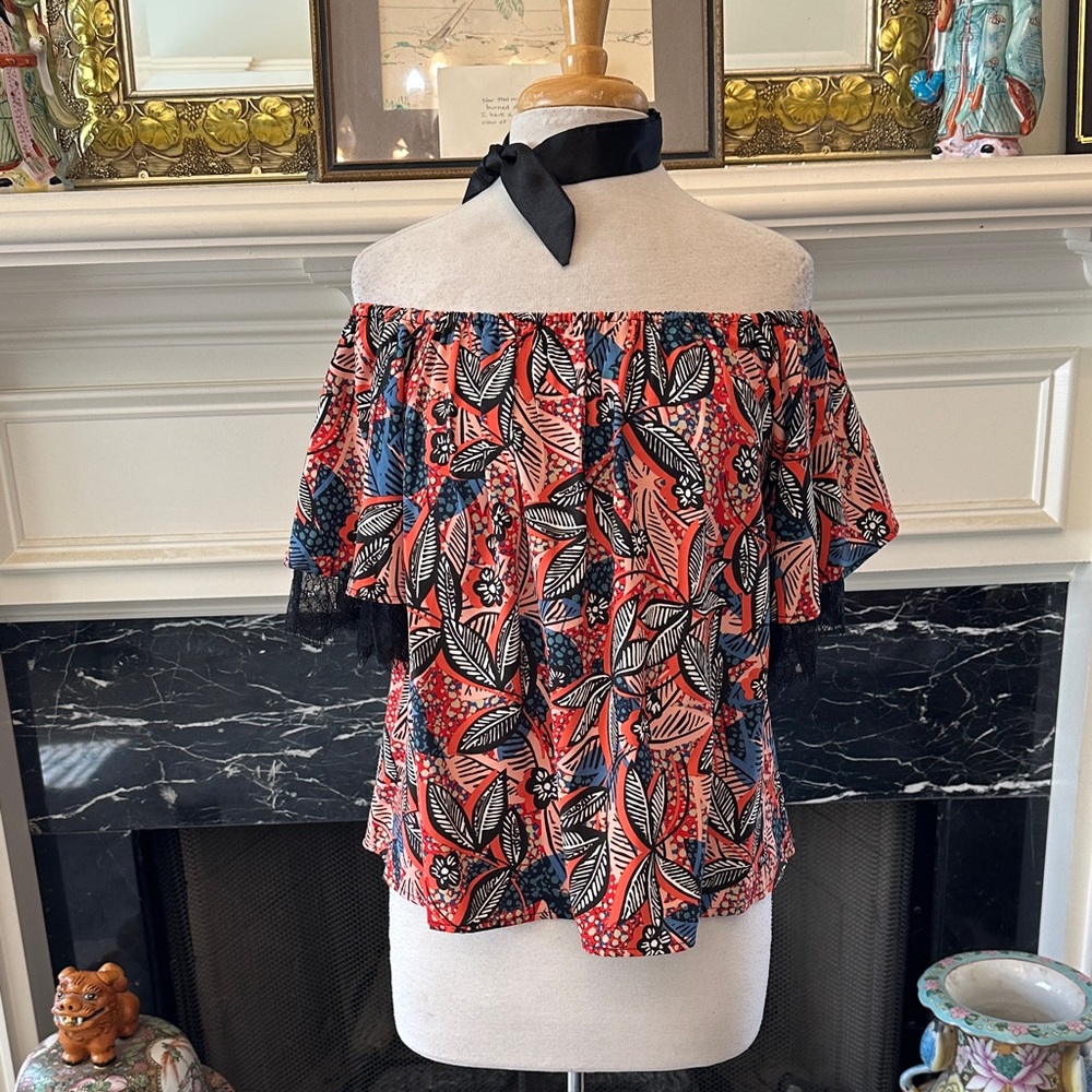 Floral Off-Shoulder Top with Black Lace Trim